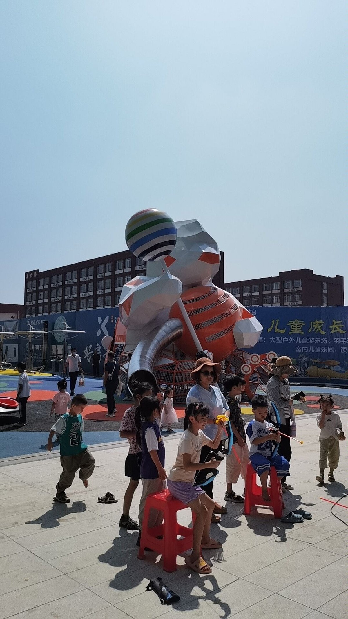 扶沟清华宫小区儿童现场游玩非标定制项目实景